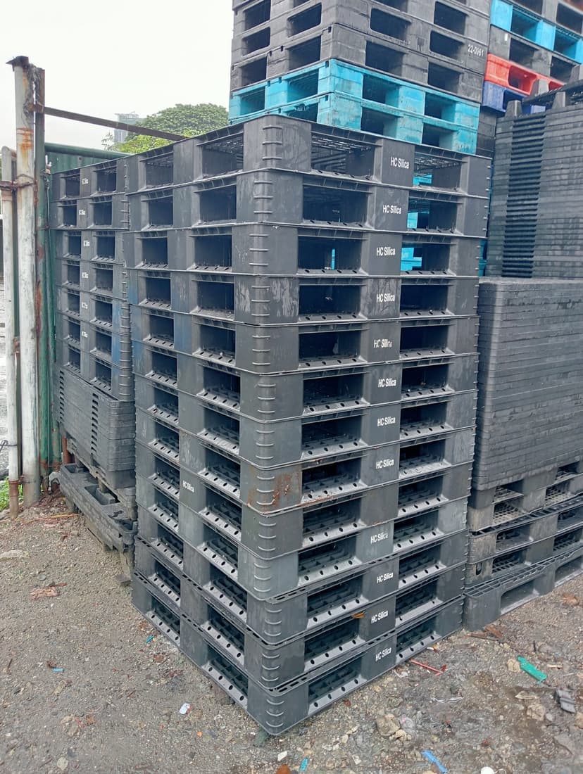 Medium Duty Plastic Pallet