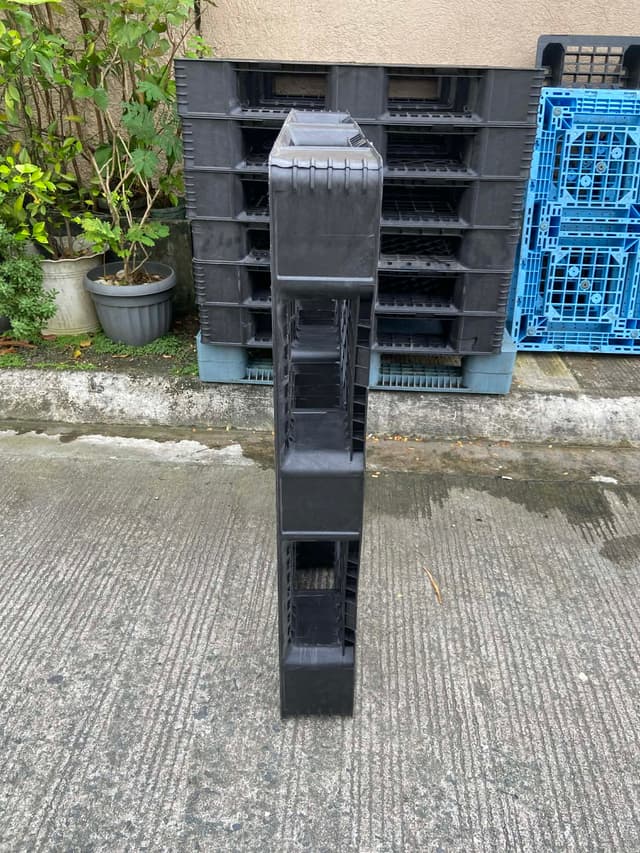 Medium Duty Plastic Pallet